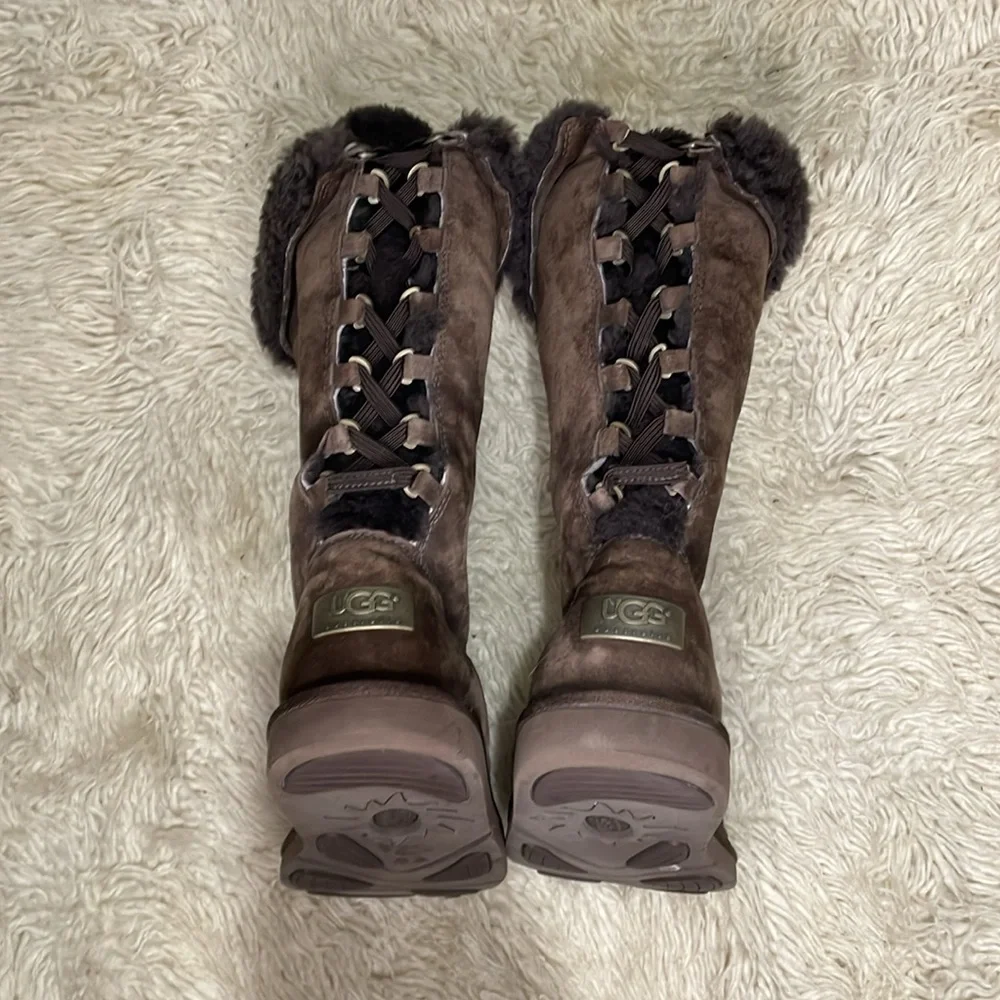 Ugg Boots women’s tall boots 7 brown Sherpa sheepskin 12”
